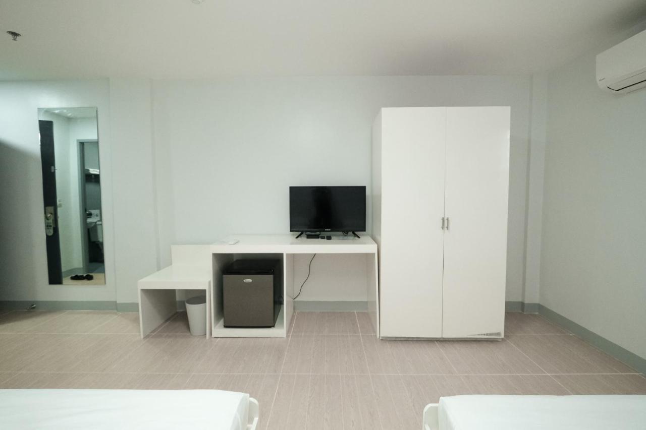 Rosey Hotel Cabanatuan Extérieur photo