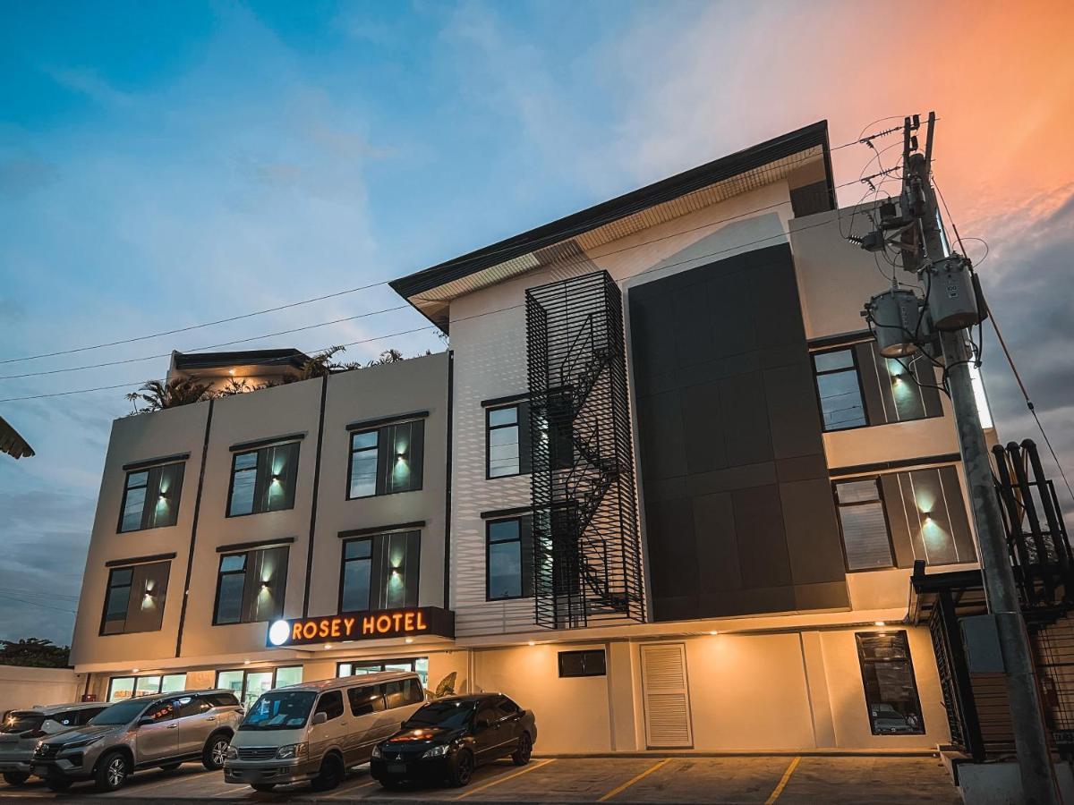 Rosey Hotel Cabanatuan Extérieur photo