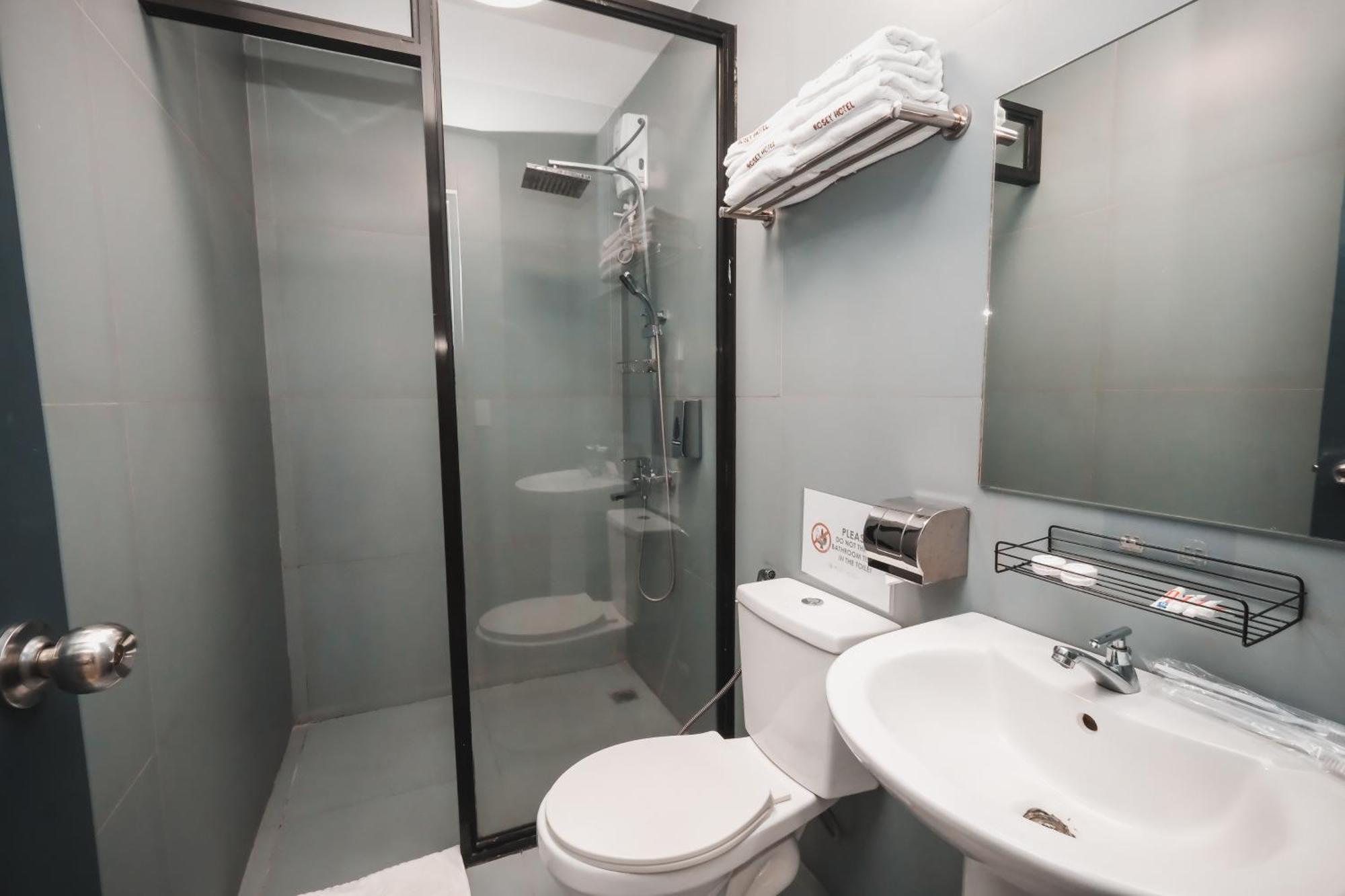 Rosey Hotel Cabanatuan Extérieur photo